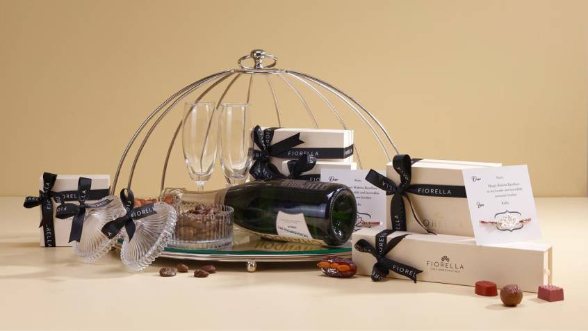 Perfect Gift Hamper For Brother On Rakhi